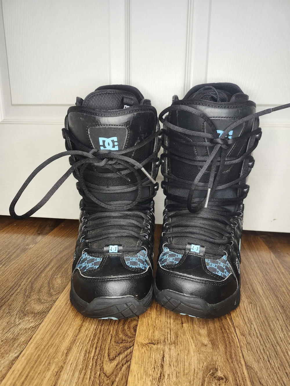 Y2K DC Phase Monogram Snowboard Boots Black and Blue Size 7W